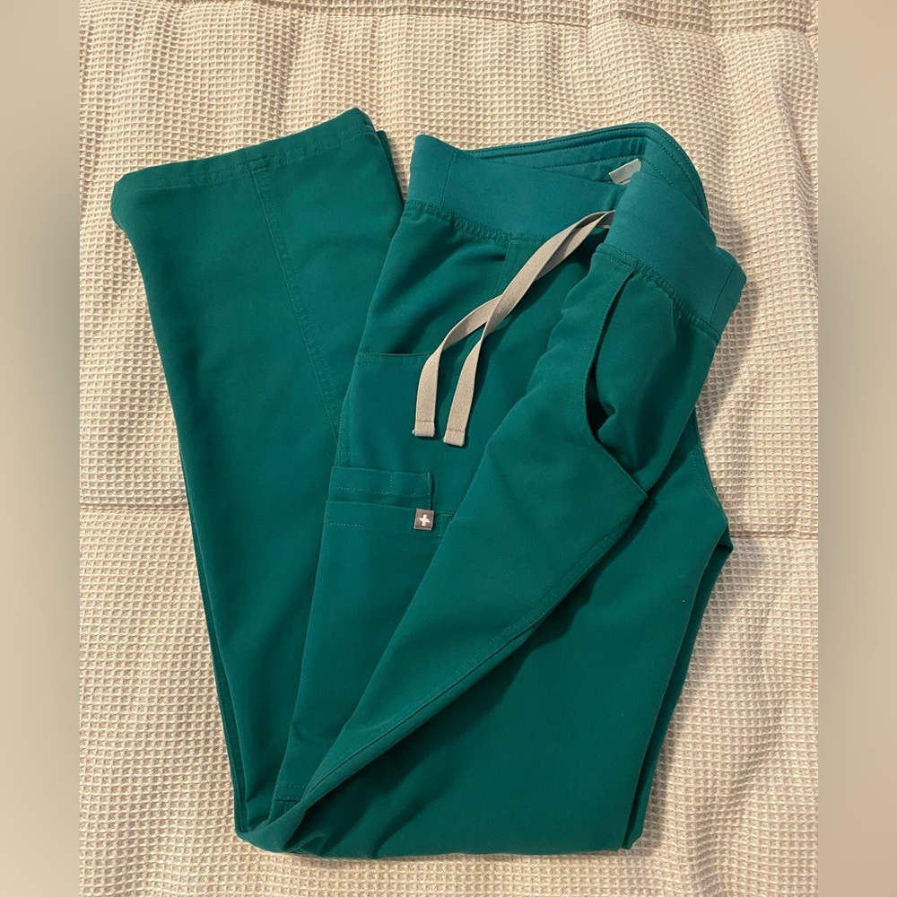 Figs Kade Cargo pants